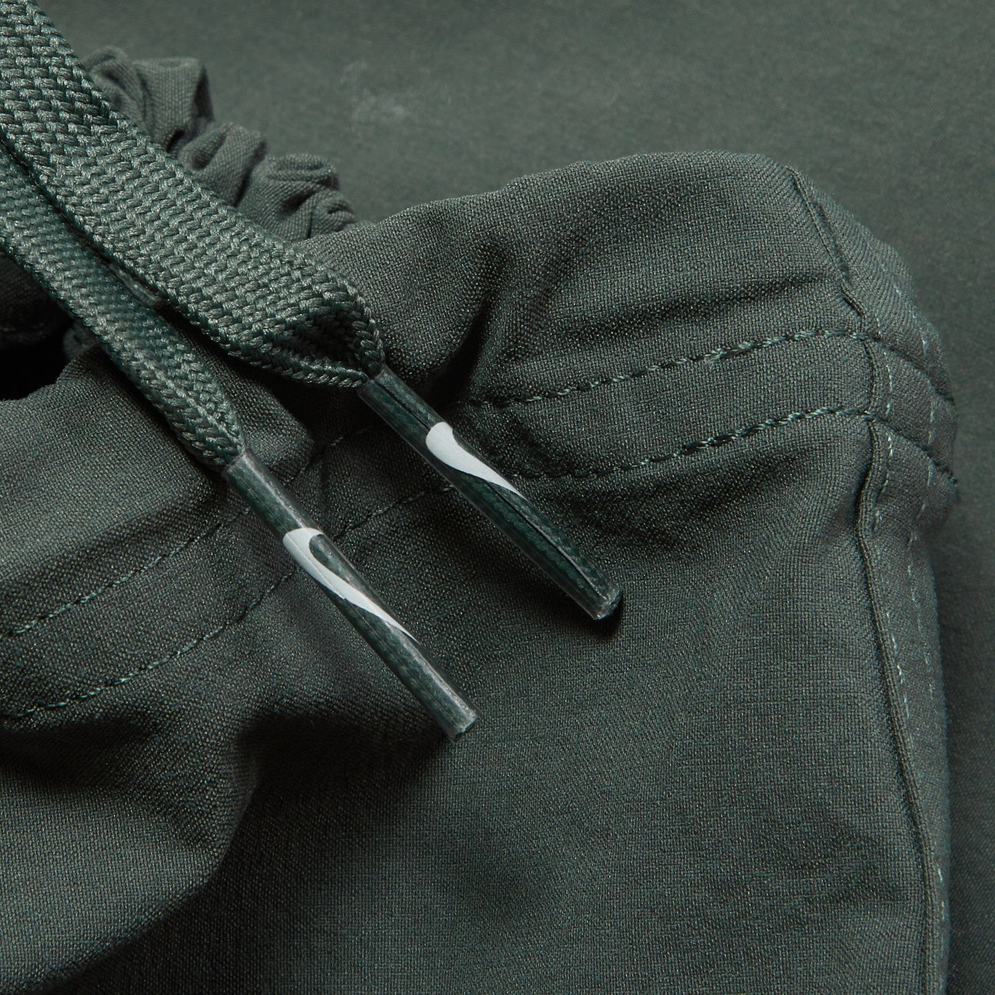 Nike SB Kearny Cargo Skate Pants (Vintage Green/White)