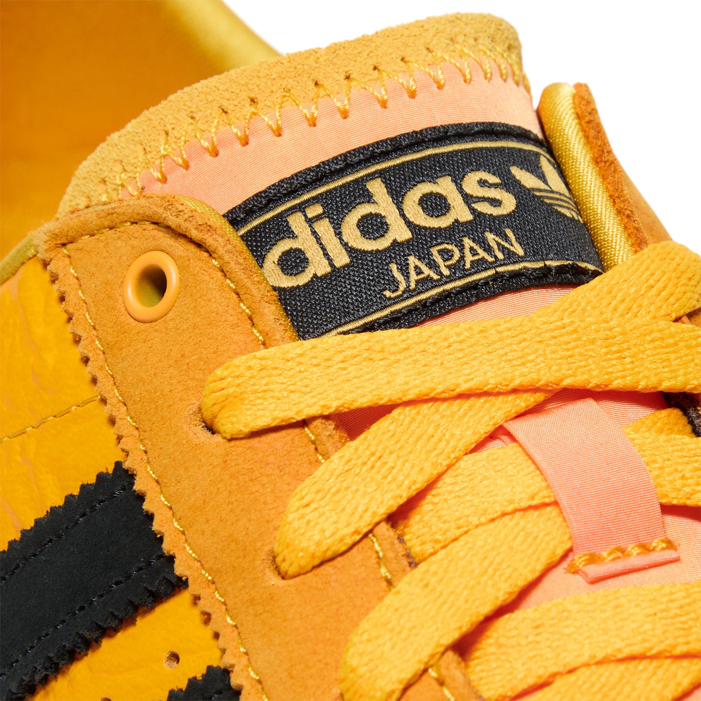 Adidas Japan (CREYEL,CBLACK,GOLDMT)