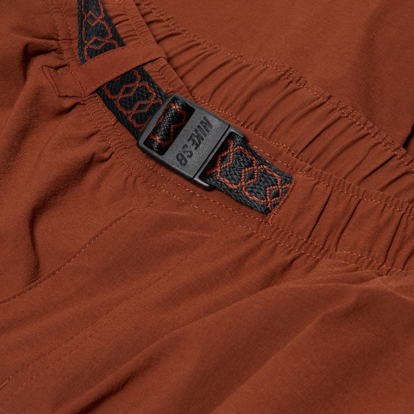 Nike SB Dri-FIT Kearny Cargo Skate Shorts (Cinnaon/White)