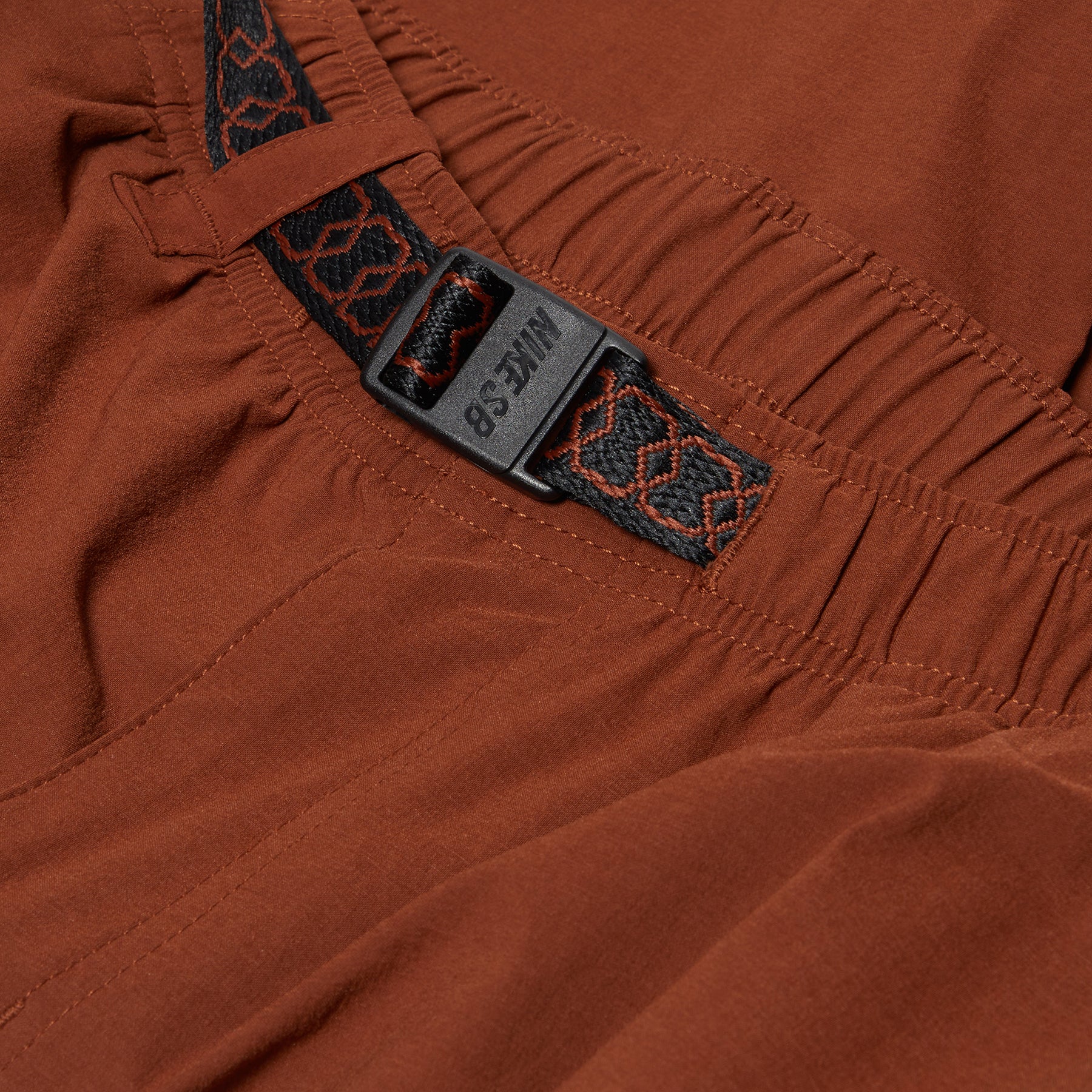 Nike SB Dri-FIT Kearny Cargo Skate Shorts (Cinnaon/White)