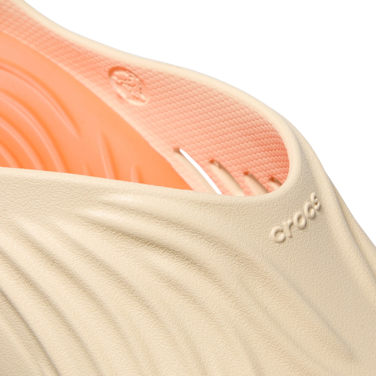 Crocs Echo Wave (Vanilla)