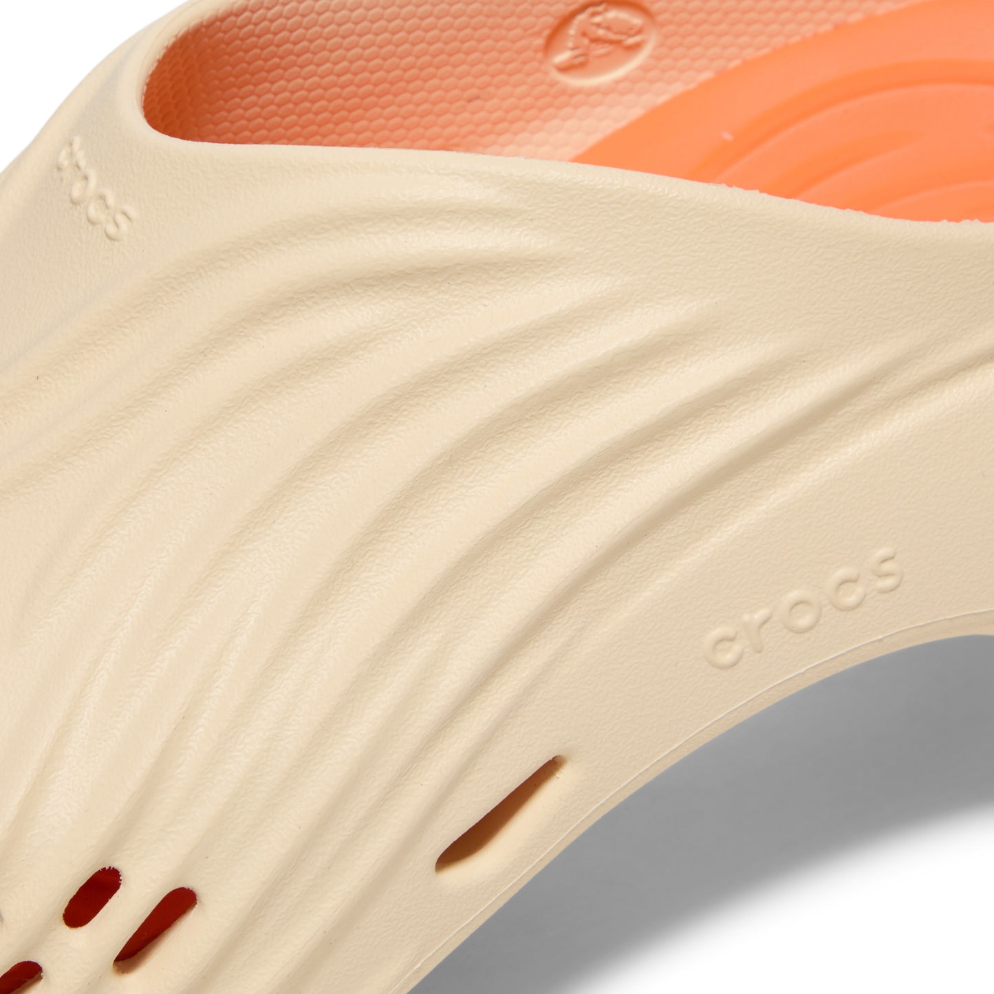 Crocs Echo Wave (Vanilla)