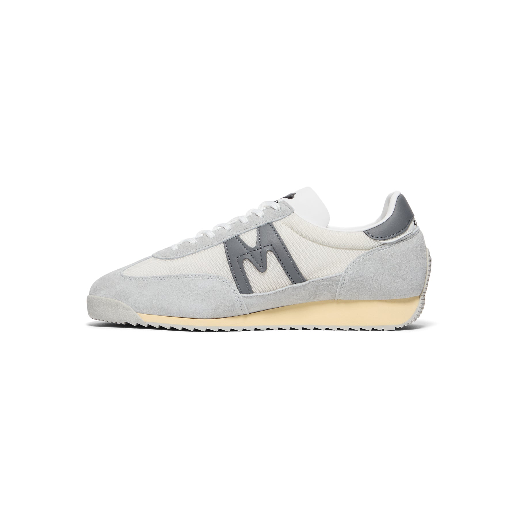 Karhu Mestari (Dawn Blue/Smoked Pearl)