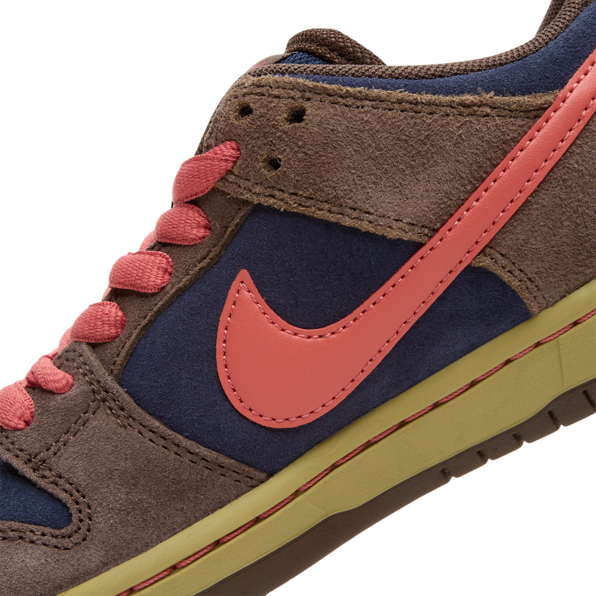 Nike SB Dunk Low Pro (Baroque Brown/Adobe-Midnight Navy)